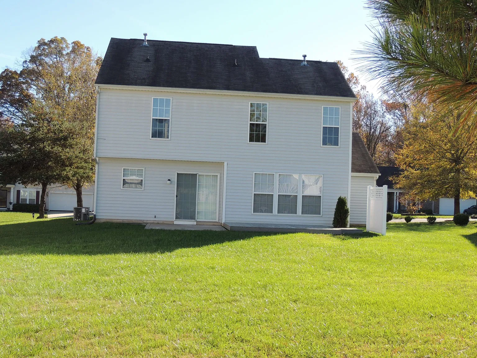 114 Northland Avenue — Photo 2