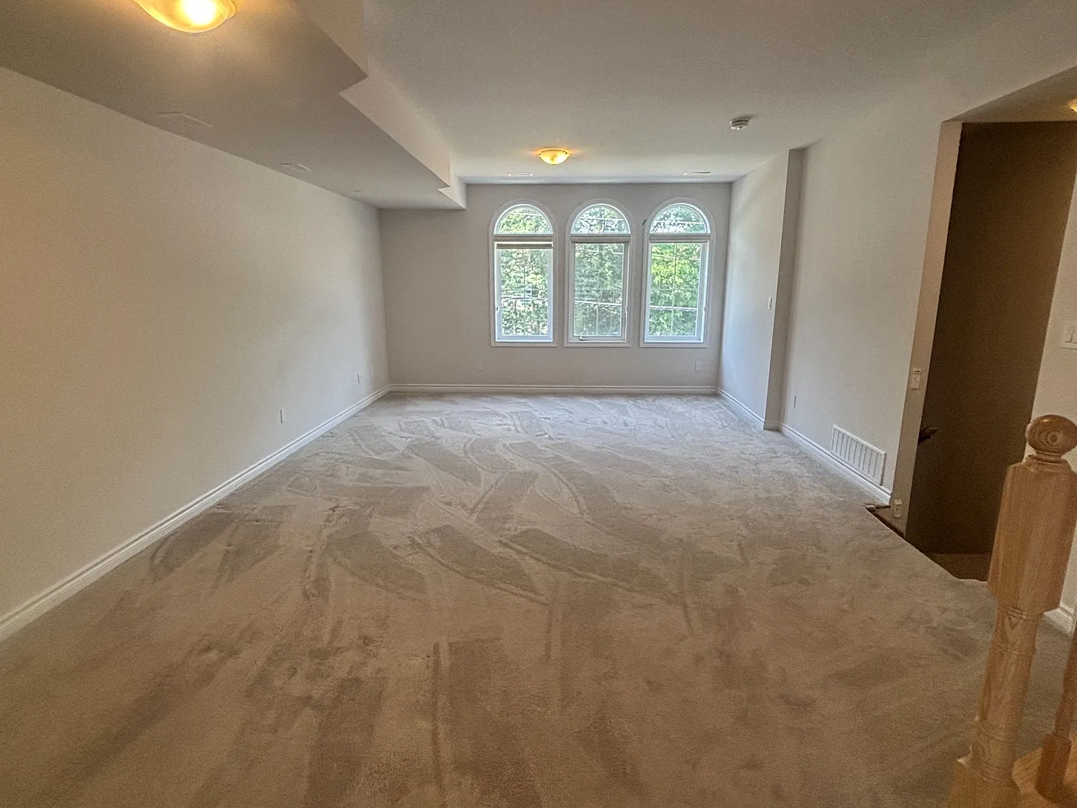 3 bed, $2,400 — Photo 3