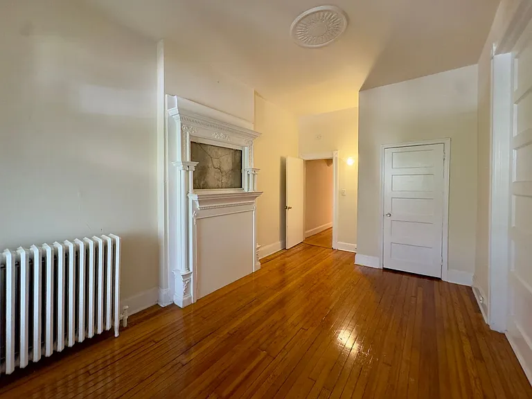 Charming Apartment Units in Charles Village, Baltimore, MD! — Photo 17