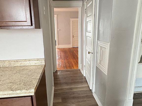 4th image of 5207 Alaska Ave #2