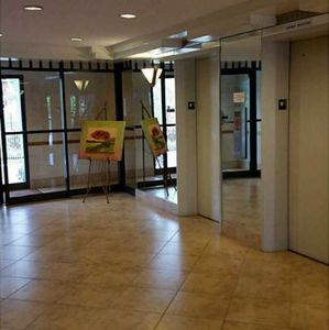 400 Diplomat Pkwy APT 505, Hallandale, FL, 33009