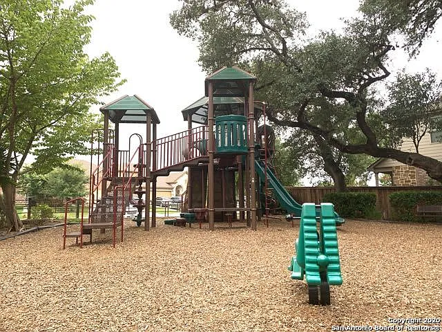 121 Krieg Dr — Photo 30
