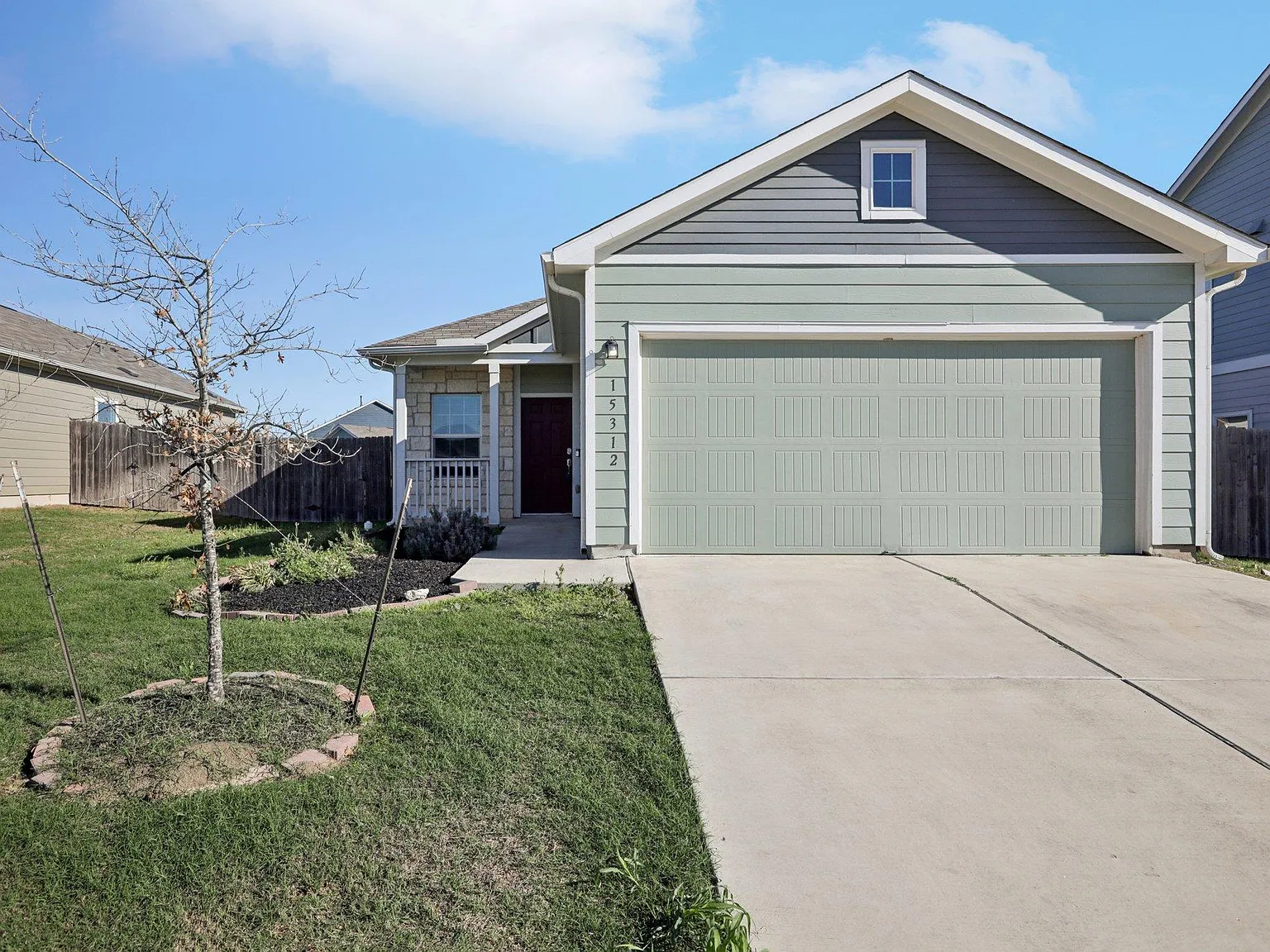 3 bed, 2.0 bath, 1479 sqft, $1,850 — Photo 2