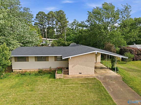 5th image of 1003 Woodbine Rd
