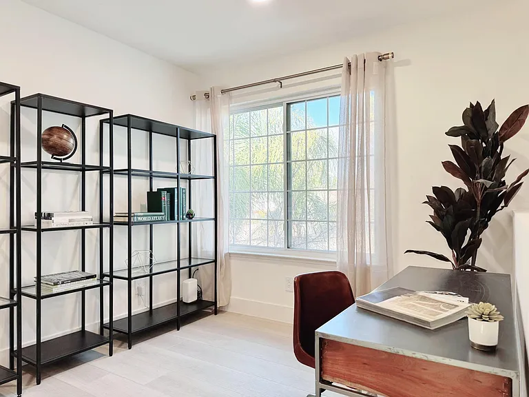 Trenholm Dr — Photo 2