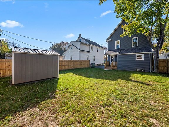 4th image of 176 Clairmount St