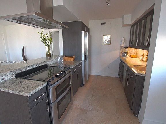 5th image of 1701 Sunset Harbor Dr APT F407