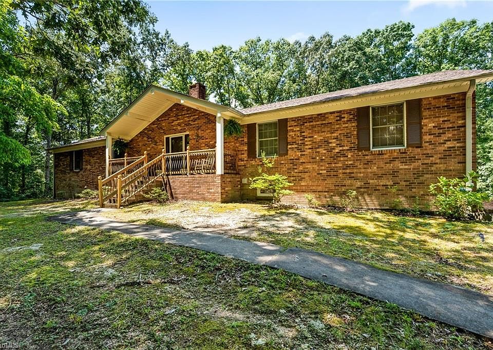 1st image of 288 Hillside Ct