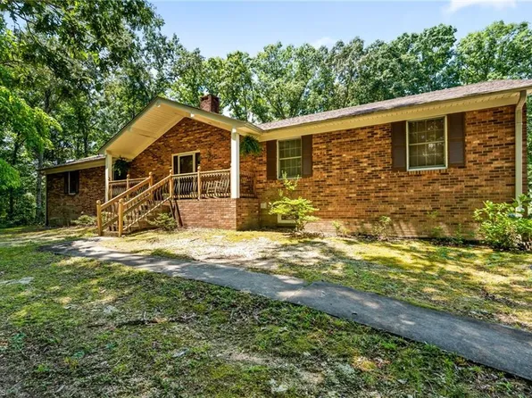 288 Hillside Ct, Winston Salem, NC 27107