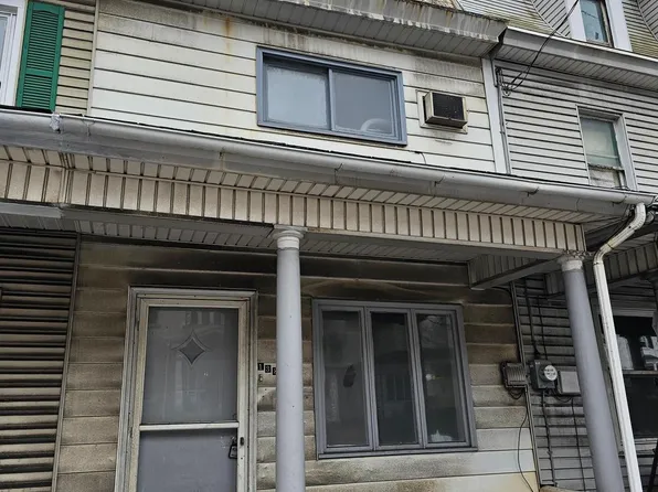 138 E Sunbury St, Shamokin, PA 17872