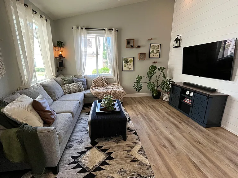 9322 Laguna Pointe Way — Photo 1
