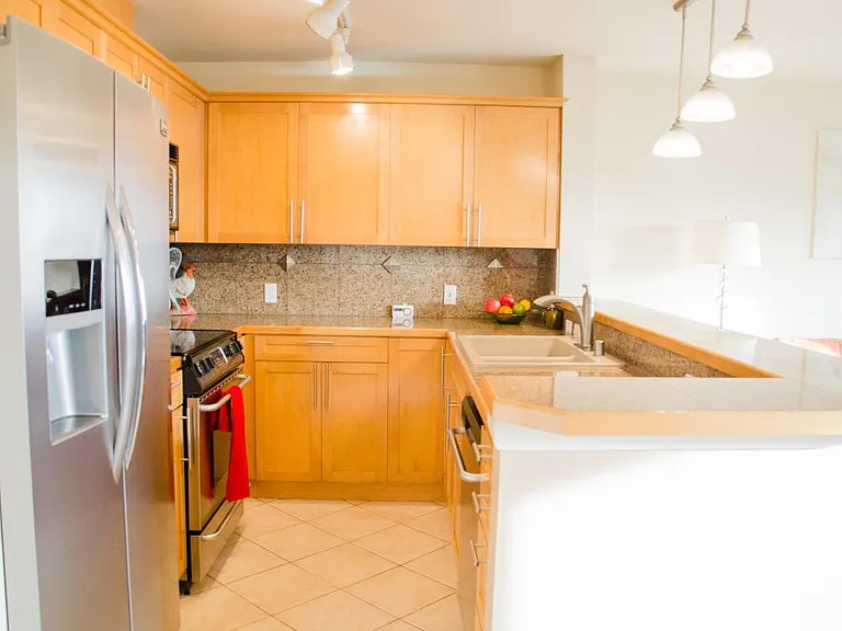 326 Queen Anne Ave N #503 — Photo 1
