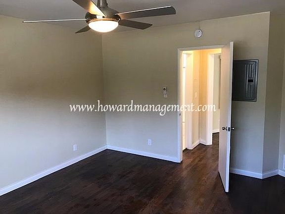 2nd image of 2700 Abbot Kinney Blvd APT 2