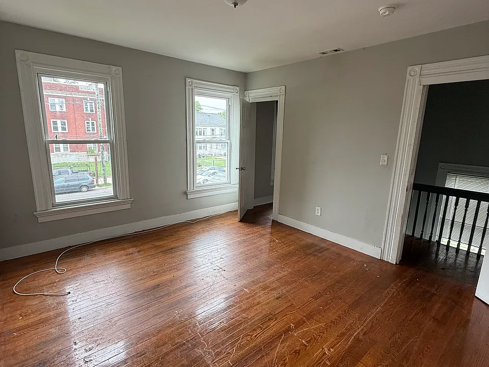 81 Sherman Ave #2