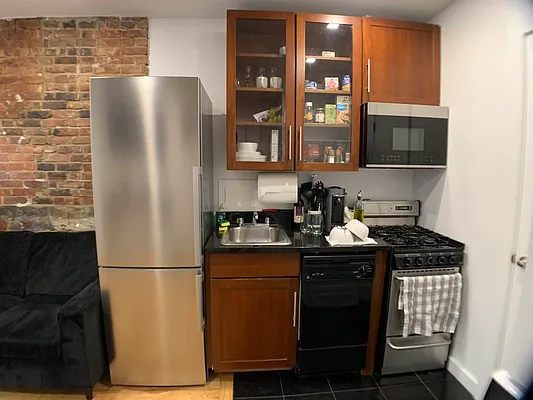 Rented by Keller Williams NYC | media 7