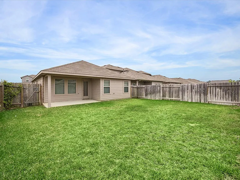 16691 Lonely Pines Dr — Photo 5
