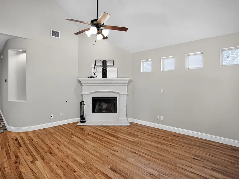 6523 Prairie Flower Trl — Photo 9