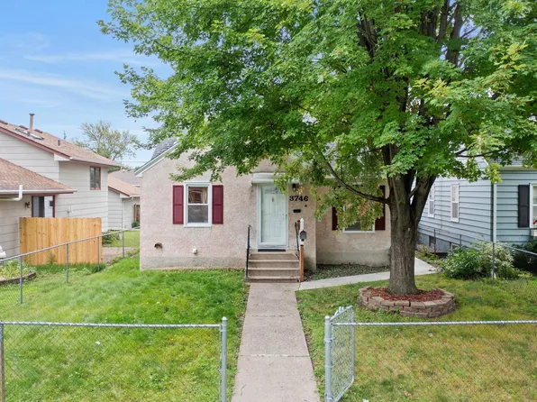 3746 Major Ave N, Robbinsdale, MN 55422