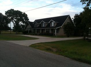 2222 Avenue D, Danbury, TX 77534