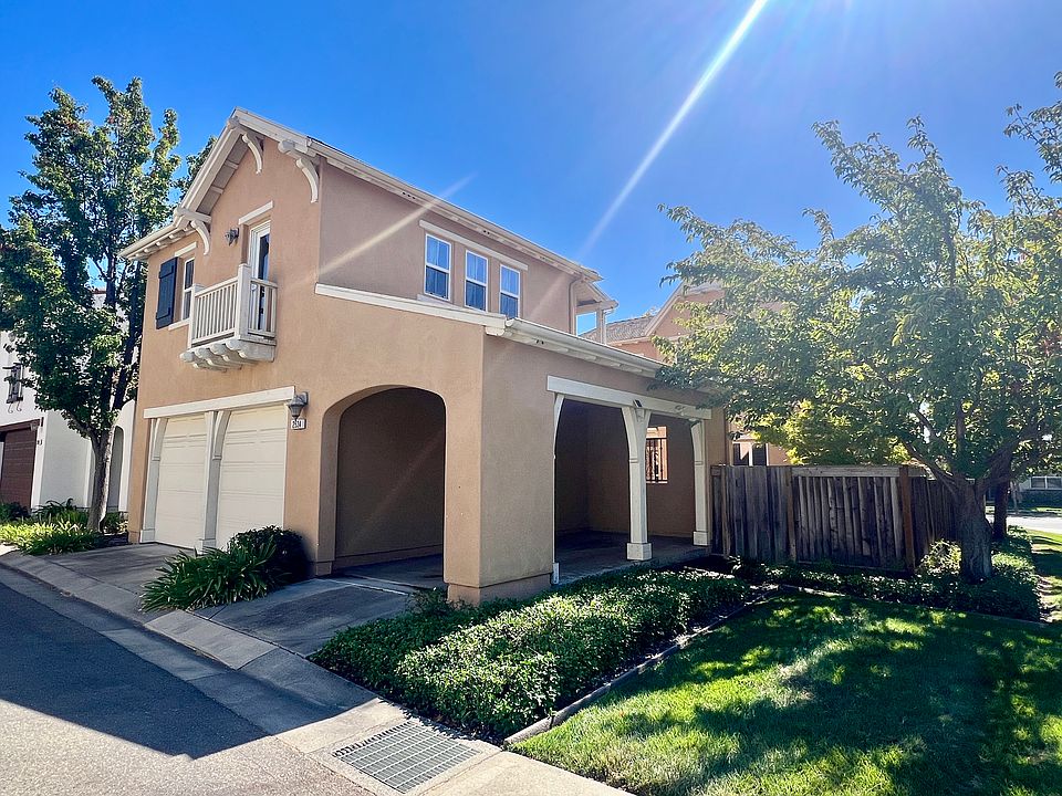 1st image of 2534 Basswood Dr