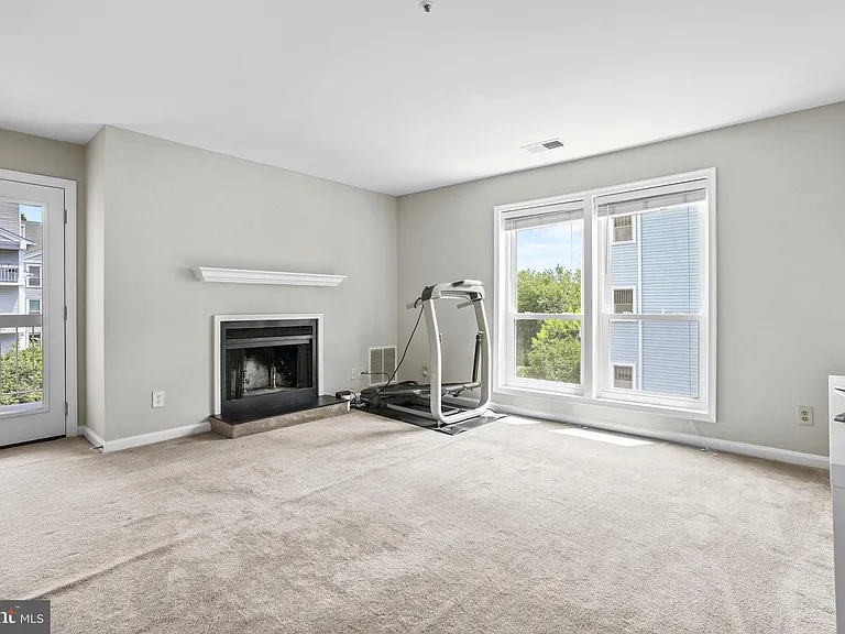 3178 Summit Square Dr #3-D2 — Photo 4