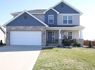 821 Bridgeway Dr, O'Fallon, IL 62269