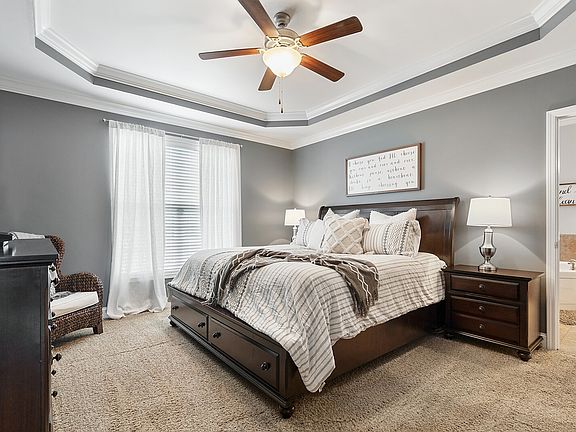 5th image of 1480 Leaf Ln
