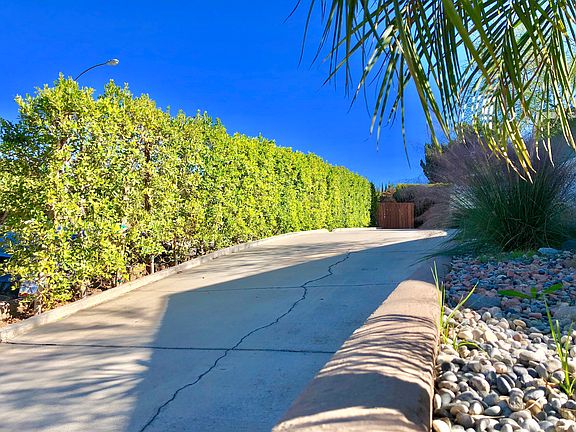 5th image of 640 E Sunset Dr