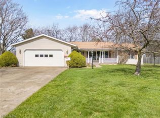 1520 Greenbriar Dr, Ashland, OH 44805