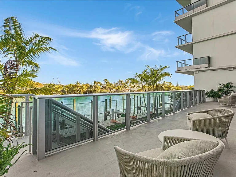 9221 E Bay Harbor Dr #511 — Photo 55