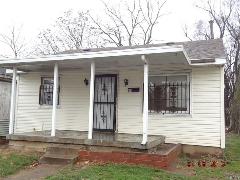 2nd image of 925 Reist Ave