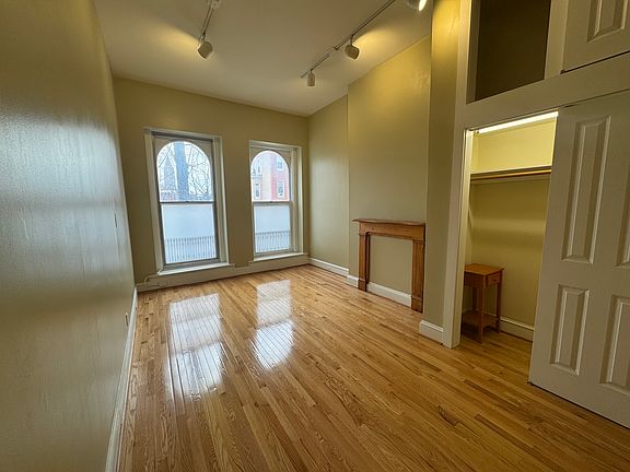 4th image of 2208 Maryland Ave #1