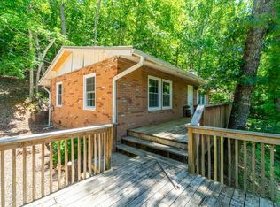 506 Guffie Rd, Franklin, NC 28734
