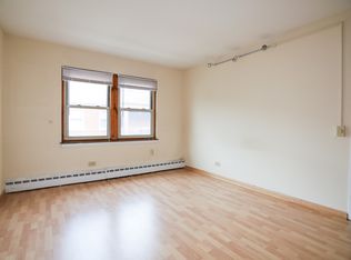 2117 W Farragut Ave APT 1C, Chicago, IL 60625