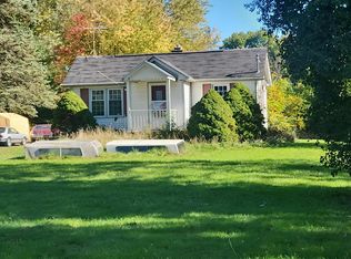 1397 Marylestone St, Waterford, MI 48327