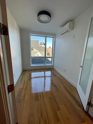 Rented by Rennit Inc. | media 6