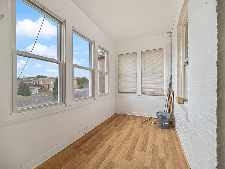 4749 S Keeler Ave #2 — Photo 11