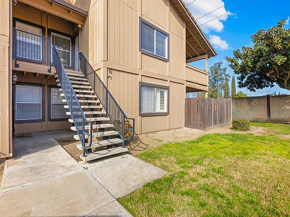 2nd image of 414 Cherry Ln APT G