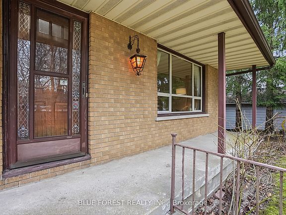 3rd image of 1668 Hamilton Rd