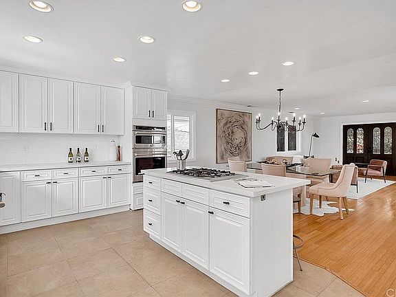 5th image of 2407 Felton Ln