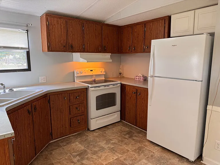 2289 S Lake Dr — Photo 8