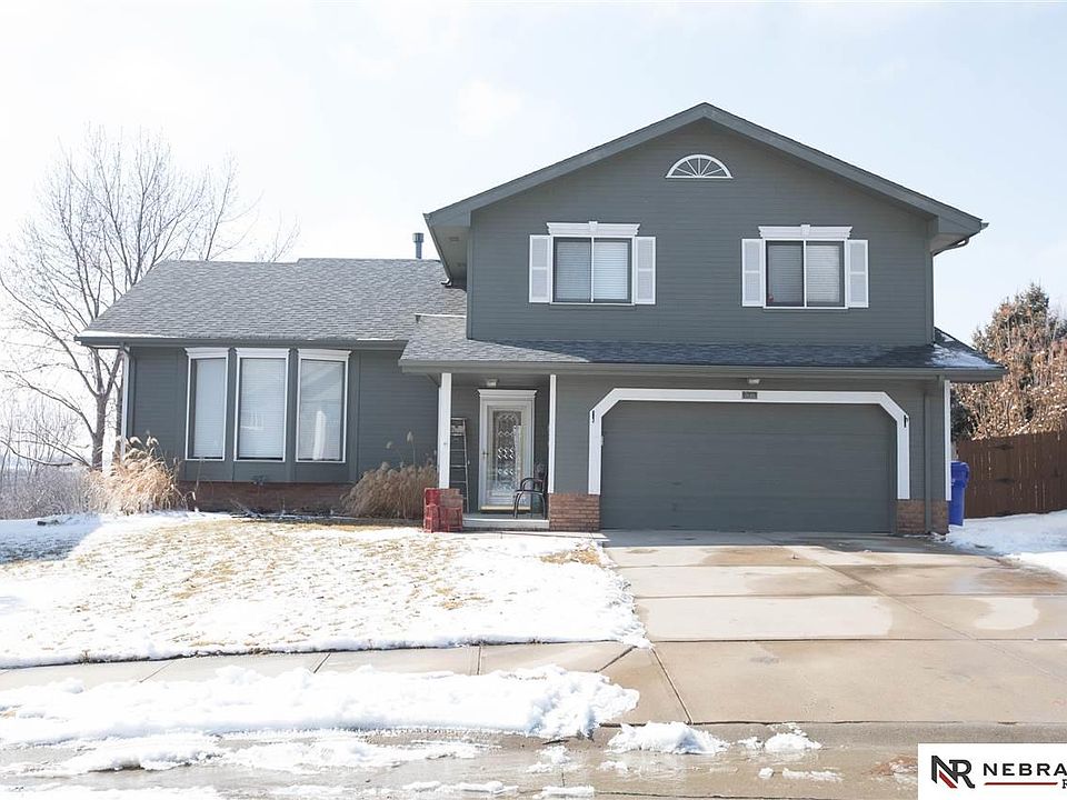 1st image of 7616 S 138th St