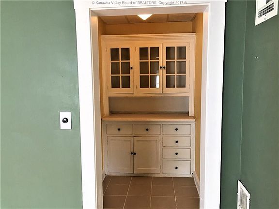 5th image of 4104 Noyes Ave SE