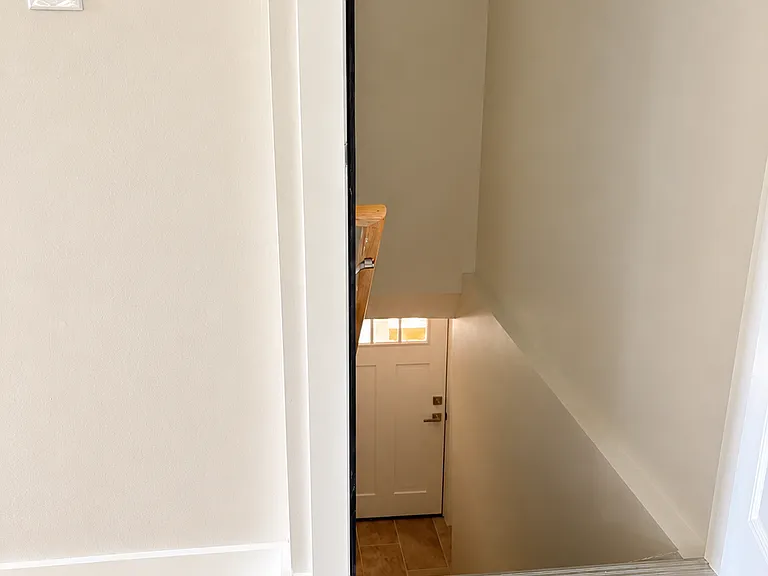 10-12 H St #2 — Photo 18