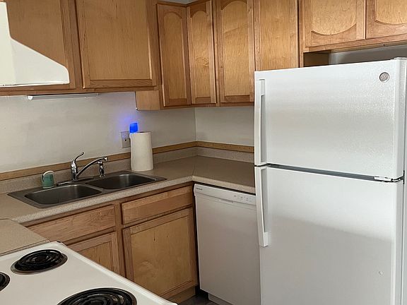 Kitchen with tons of storage
