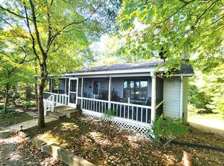175 Chatuge Woods Dr, Hayesville, NC 28904