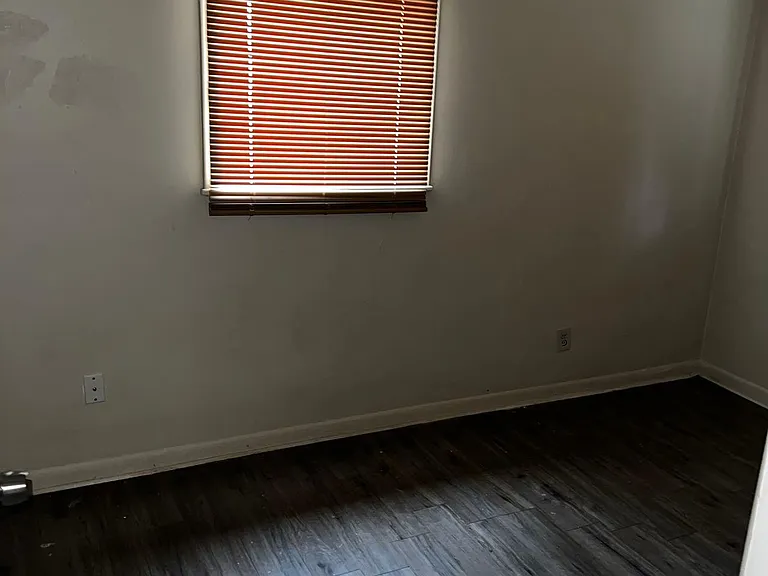 3308 Young Ave — Photo 16