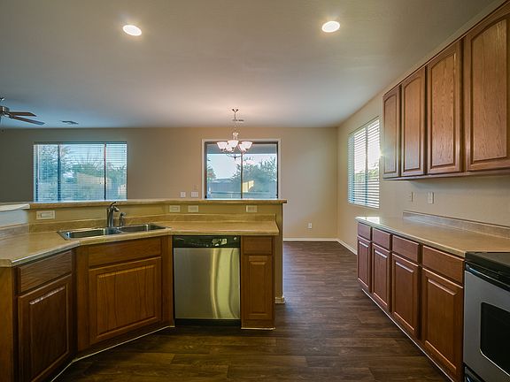 3rd image of 8214 S 50th Ln
