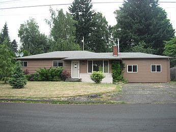 1st image of 5500 NE 46th St