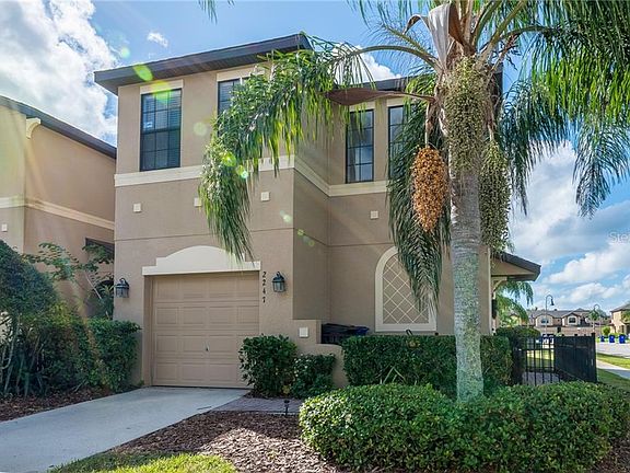 3rd image of 2247 Seven Oaks Dr